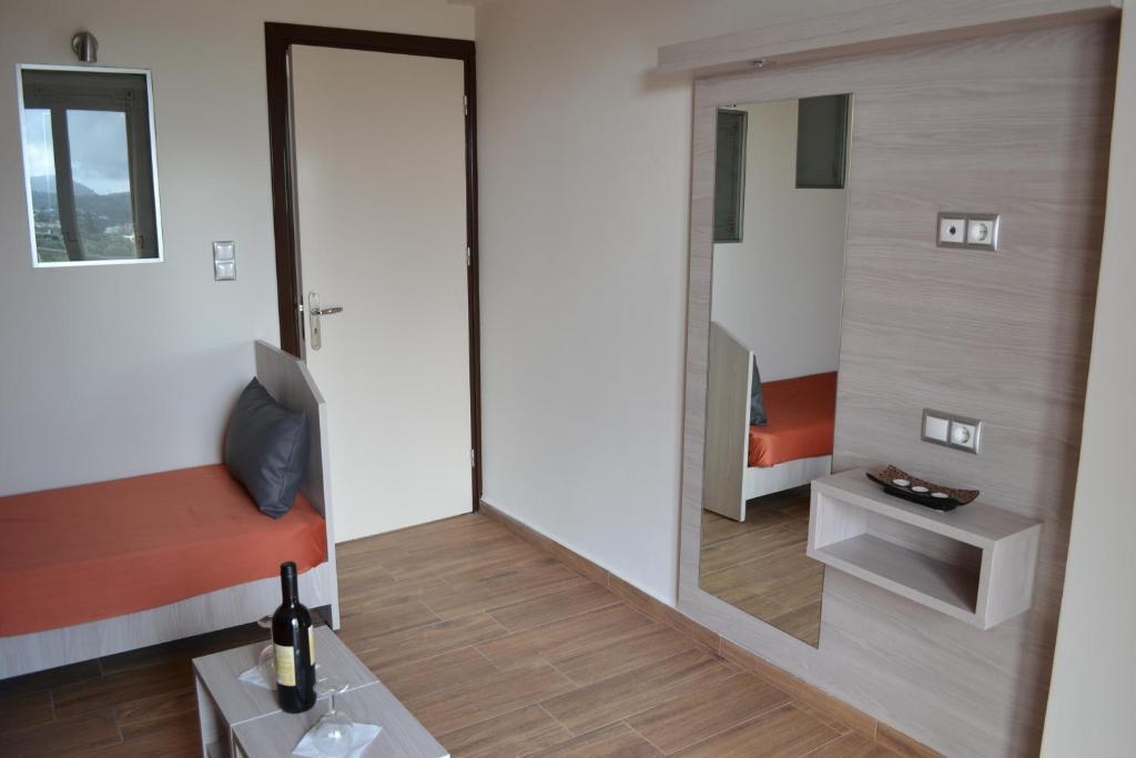 Karavos Hotel Apartments Archangelos  Room photo