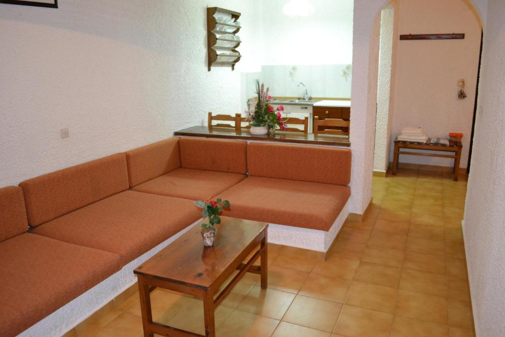 Karavos Hotel Apartments Archangelos  Room photo