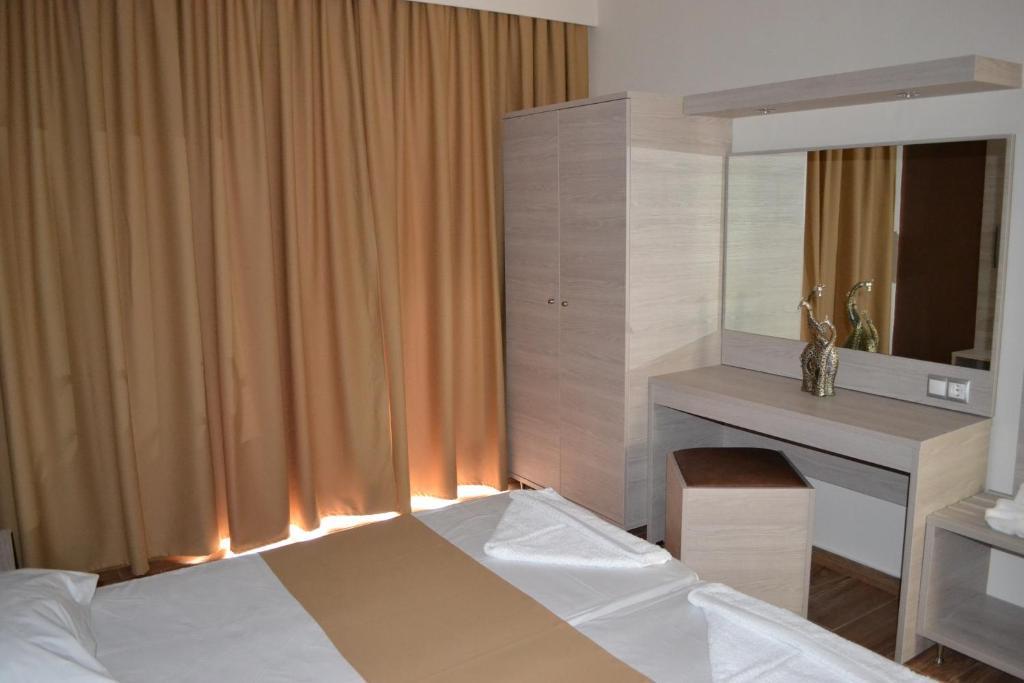 Karavos Hotel Apartments Archangelos  Exterior photo